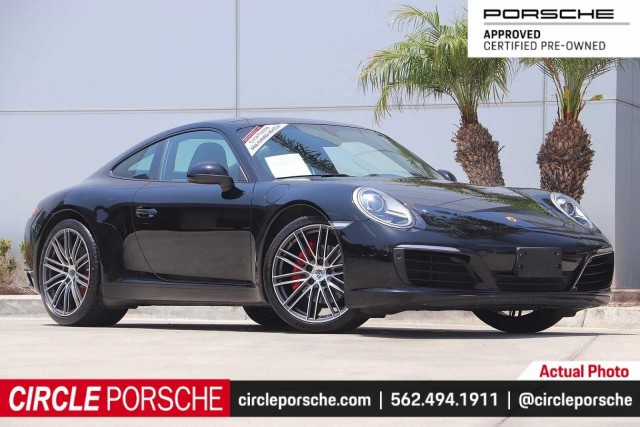 Pre-Owned 2017 Porsche 911 Carrera