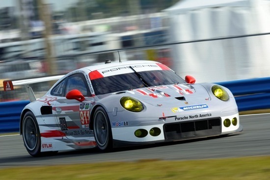 Tandy-Puts-Factory-Porsche-on-Front-Row-for-Saturday
